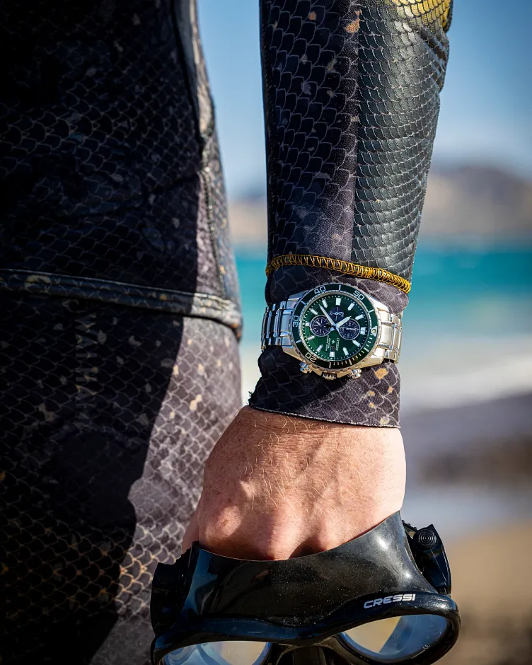 Promaster Dive Green Dial Stainless Steel Bracelet CA0820-50X Promaster Dive Green Dial Stainless Steel Bracelet CA0820-50X